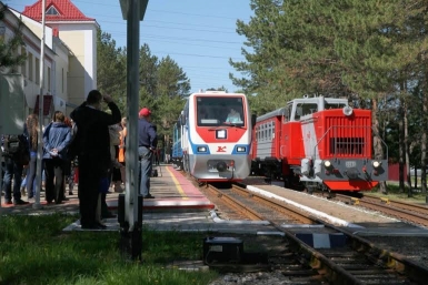 Детская железная дорога открыла свой 57-й сезон в Хабаровске Пресс-служба ОАО &quotРЖД&quot